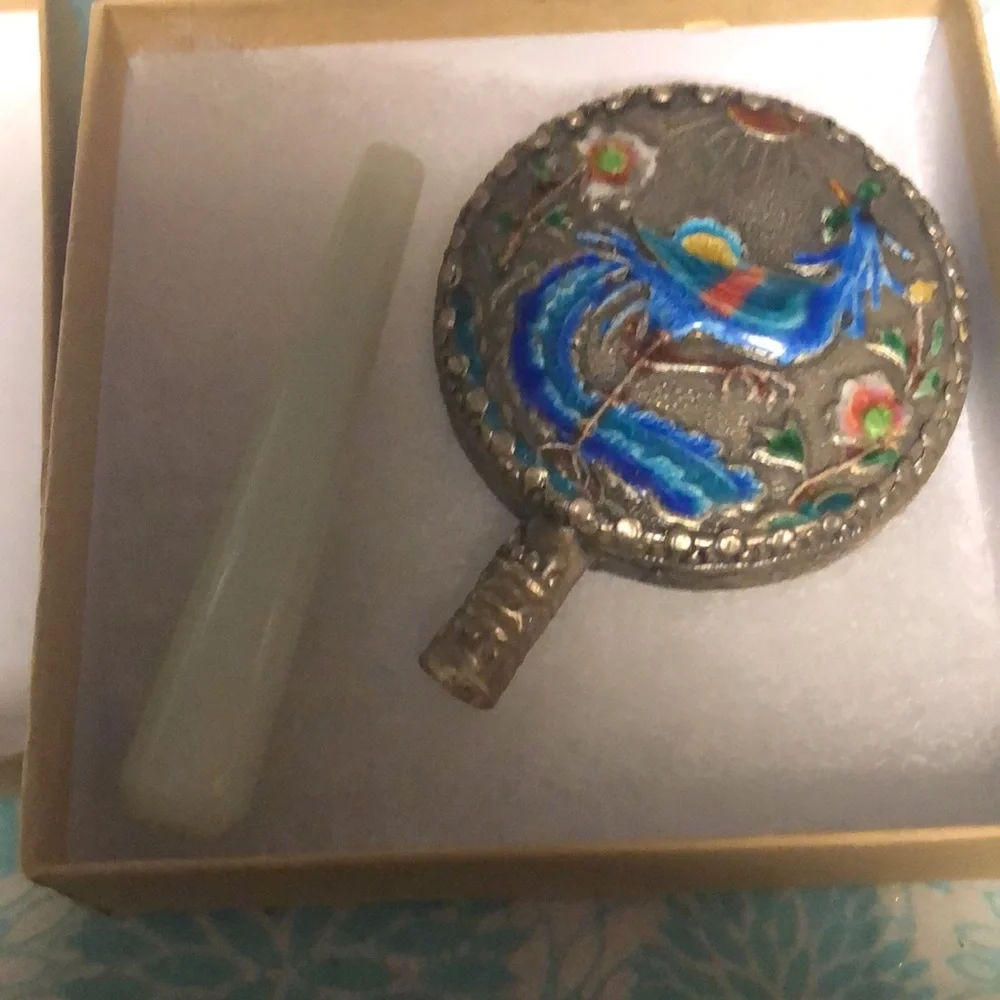 🐲Chinese Mirror w/Jade Handle- 498 $50 or $45 w/offer